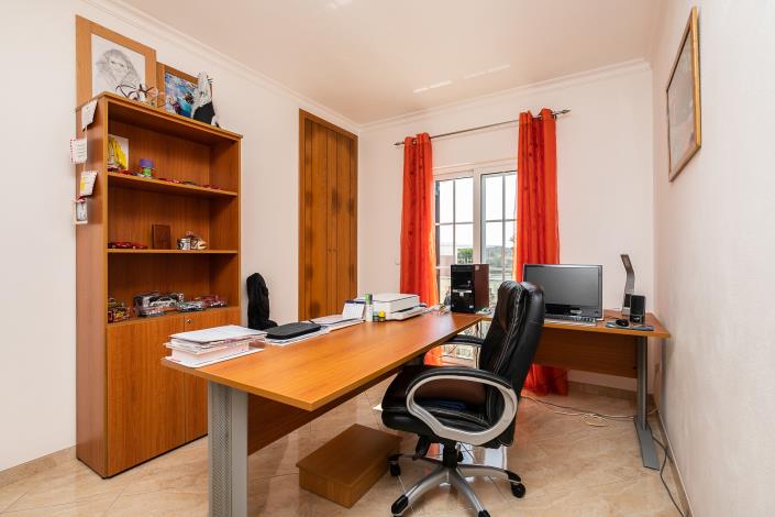 Image No.22-4 Bed Villa / Detached for sale