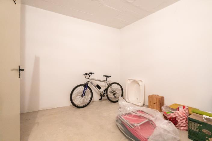 Image No.23-1 Bed Apartment for sale