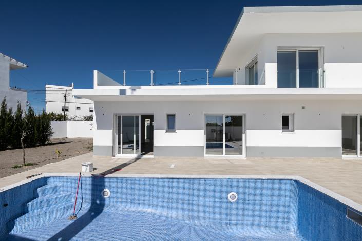 Image No.42-4 Bed Villa / Detached for sale