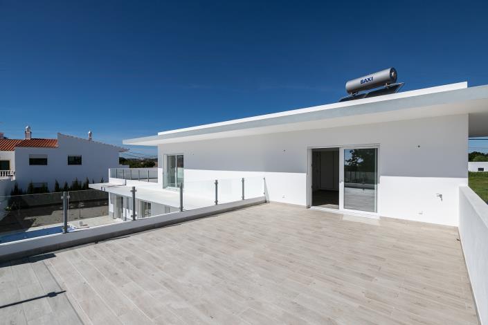 Image No.14-4 Bed Villa / Detached for sale