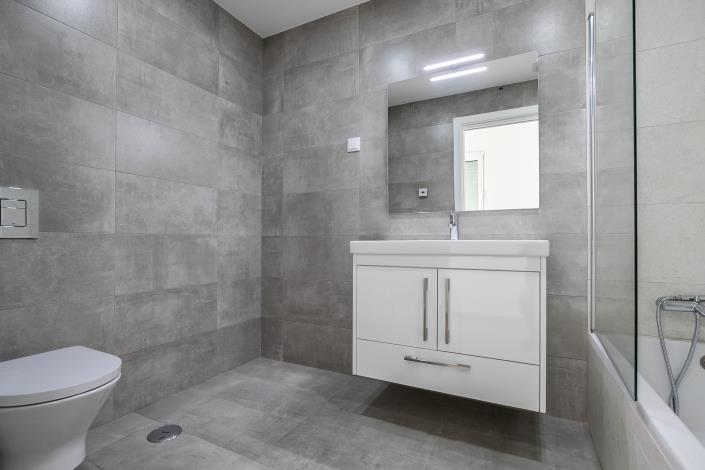 Image No.34-4 Bed Villa / Detached for sale