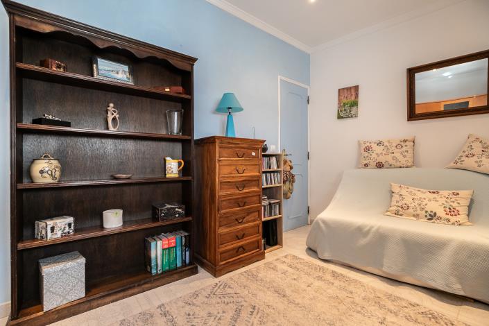 Image No.21-2 Bed Townhouse for sale