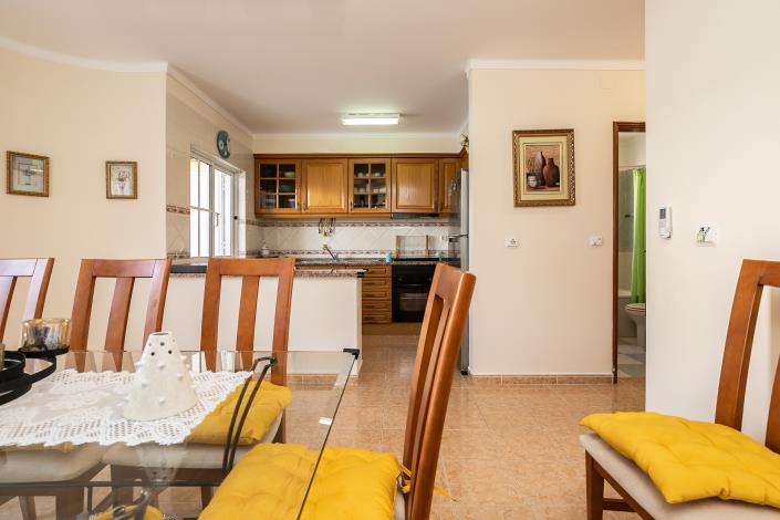 Image No.8-3 Bed Semi-Detached for sale