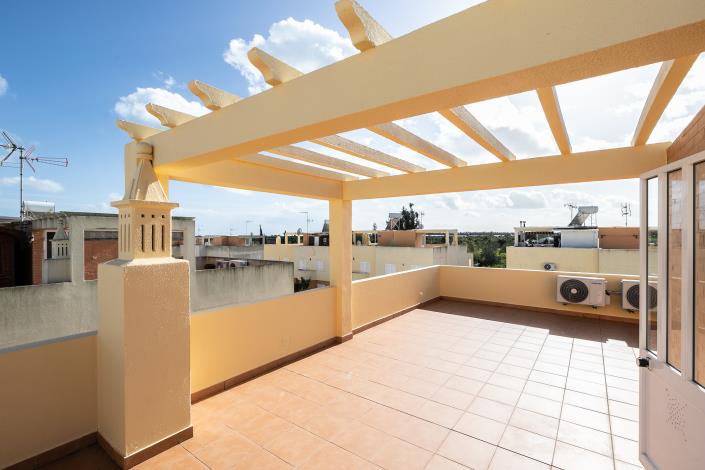 Image No.1-3 Bed Semi-Detached for sale