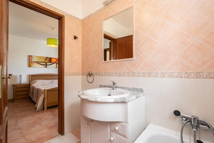 Image No.17-3 Bed Semi-Detached for sale