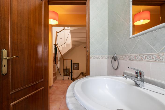 Image No.25-3 Bed Semi-Detached for sale