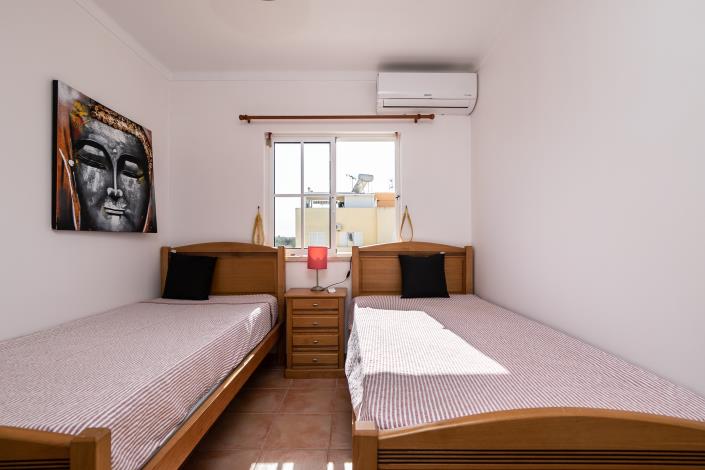 Image No.28-3 Bed Semi-Detached for sale