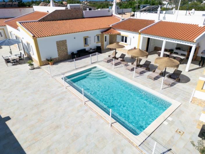 Image No.1-5 Bed House/Villa for sale