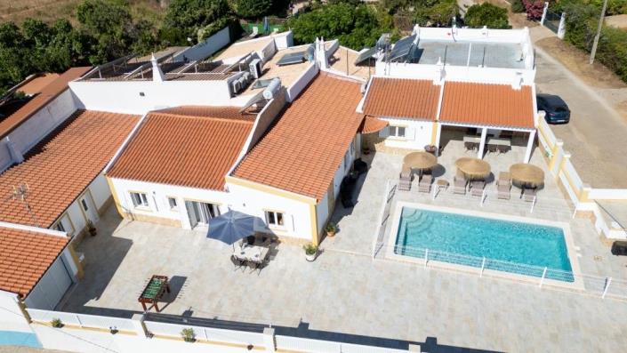 Image No.2-5 Bed House/Villa for sale