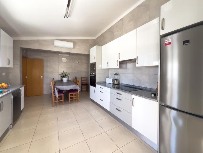 Image No.8-5 Bed House/Villa for sale