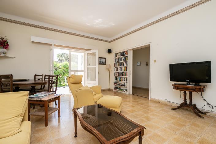 Image No.10-3 Bed Villa / Detached for sale