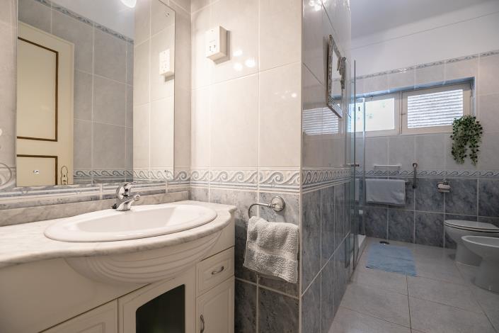 Image No.15-3 Bed Villa / Detached for sale