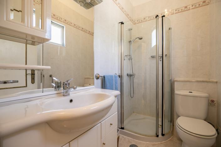 Image No.22-3 Bed Villa / Detached for sale