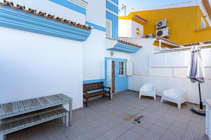 Image No.10-3 Bed Semi-Detached for sale