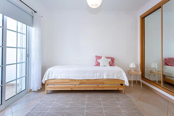 Image No.14-3 Bed Semi-Detached for sale