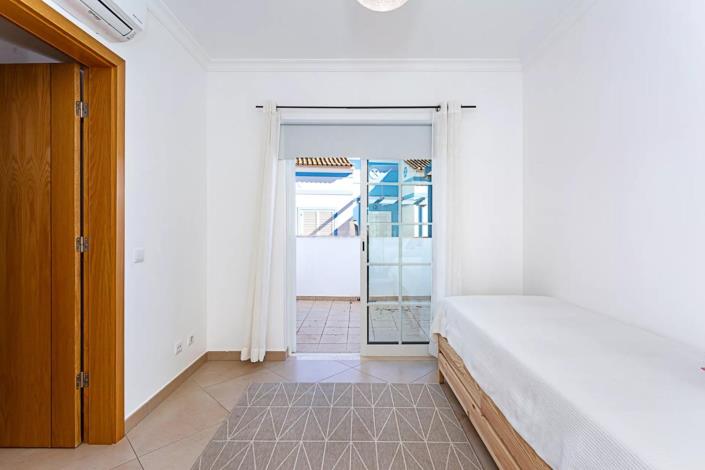 Image No.15-3 Bed Semi-Detached for sale