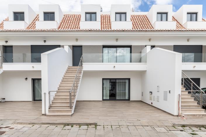 Image No.3-3 Bed Townhouse for sale