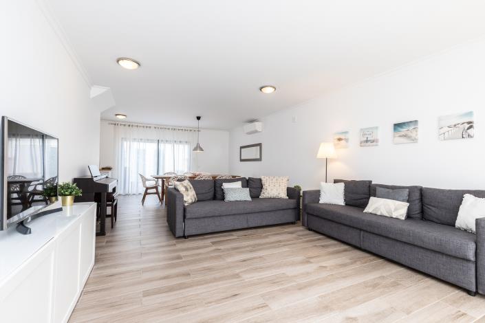 Image No.1-3 Bed Townhouse for sale