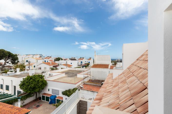 Image No.19-3 Bed Townhouse for sale