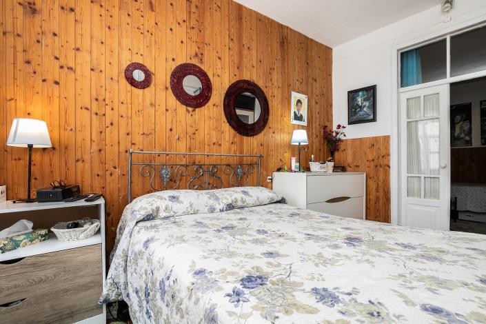 Image No.9-2 Bed Cottage for sale