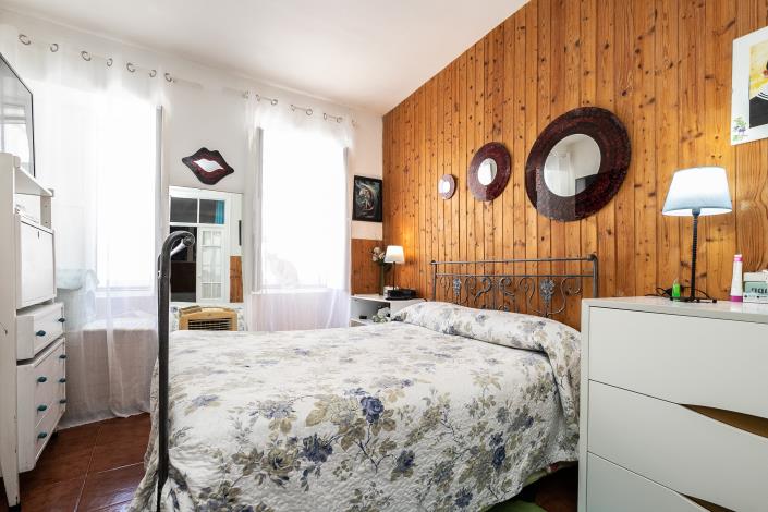 Image No.11-2 Bed Cottage for sale