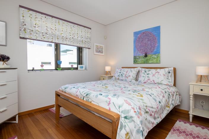 Image No.24-3 Bed Semi-Detached for sale