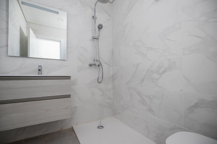 Image No.9-3 Bed Townhouse for sale