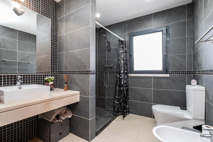 Image No.16-3 Bed Villa / Detached for sale