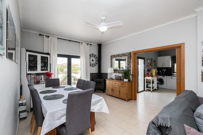 Image No.19-3 Bed Villa / Detached for sale