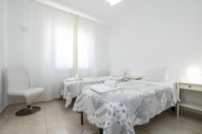 Image No.17-6 Bed House/Villa for sale