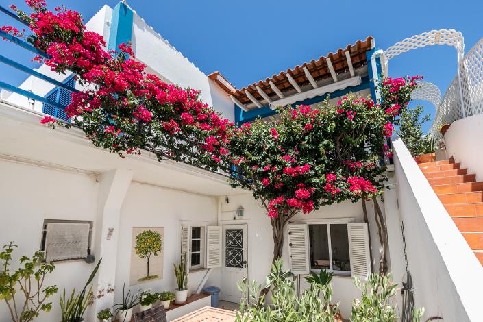 Image No.1-6 Bed House/Villa for sale