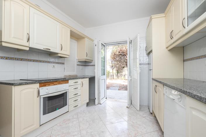 Image No.9-3 Bed Townhouse for sale