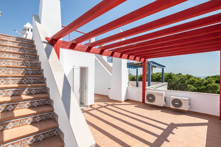 Image No.2-3 Bed Townhouse for sale