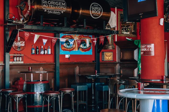 Image No.25-Bar for sale