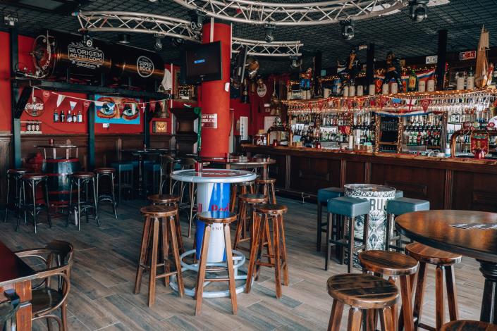 Image No.24-Bar for sale