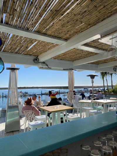 Image No.20-Bar for sale