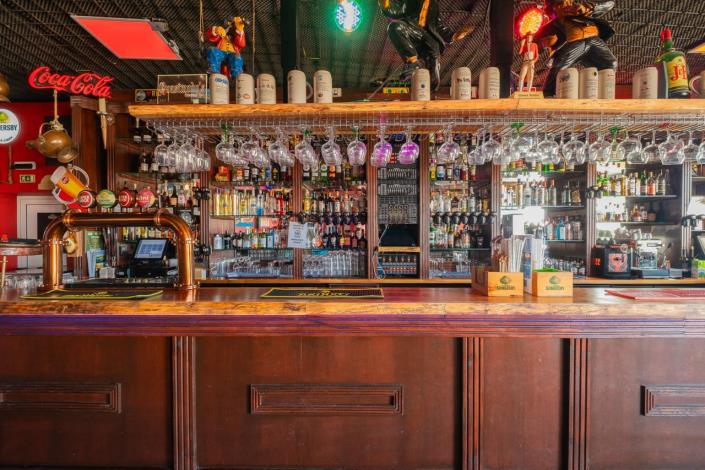 Image No.28-Bar for sale