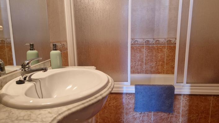 Image No.12-2 Bed House/Villa for sale