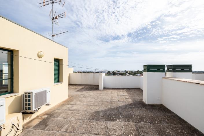 Image No.24-2 Bed Apartment for sale