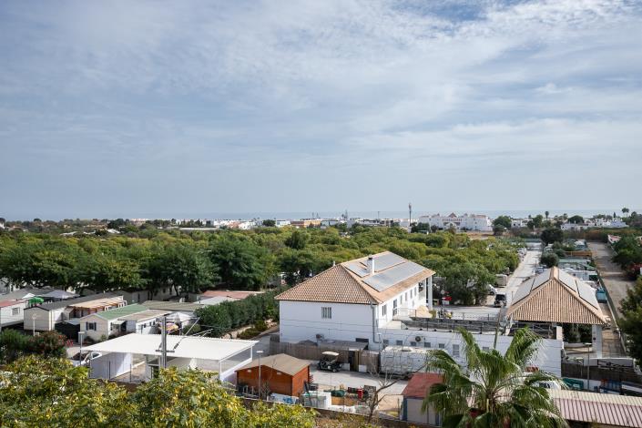 Image No.25-2 Bed Apartment for sale