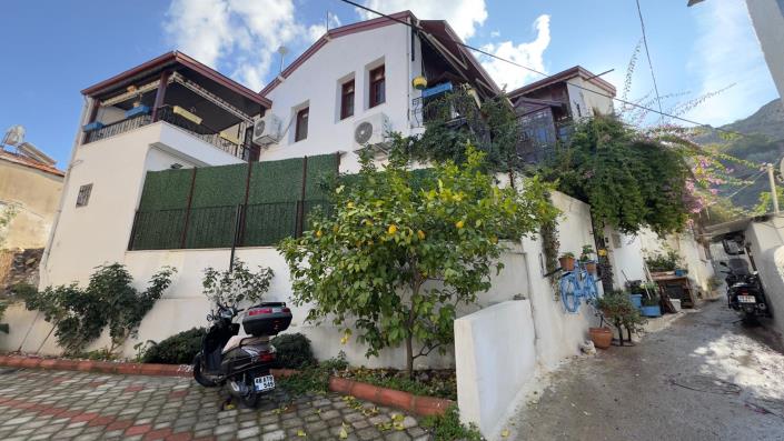 Image No.1-3 Bed House/Villa for sale