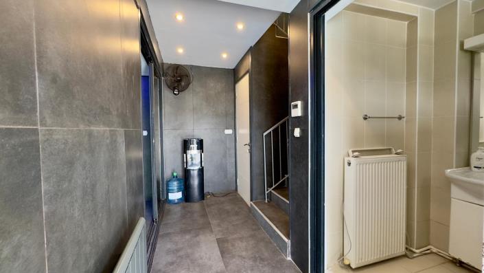 Image No.6-5 Bed Villa / Detached for sale