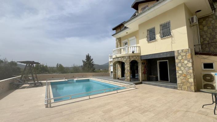 Image No.30-5 Bed Villa / Detached for sale