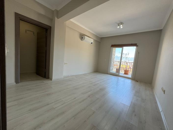 Image No.20-2 Bed Apartment for sale