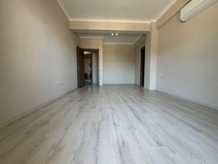 Image No.24-2 Bed Apartment for sale