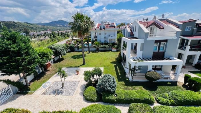 Image No.10-3 Bed Duplex for sale