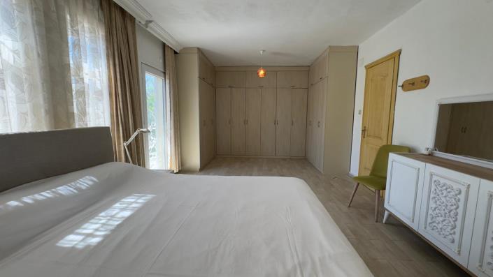 Image No.25-2 Bed Villa for sale