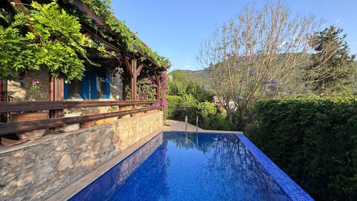 Image No.5-6 Bed Villa / Detached for sale