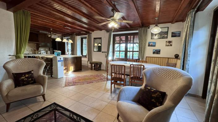 Image No.45-6 Bed Villa / Detached for sale