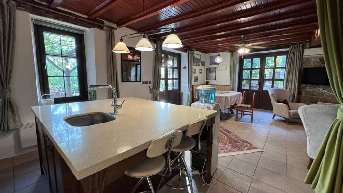 Image No.47-6 Bed Villa / Detached for sale